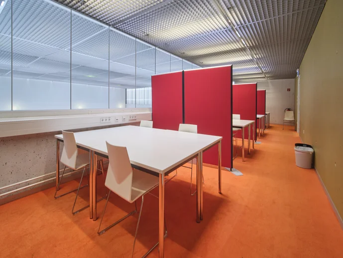Gruppenarbeitsbereich in der Bereichsbibliothek Kulturwissenschaften